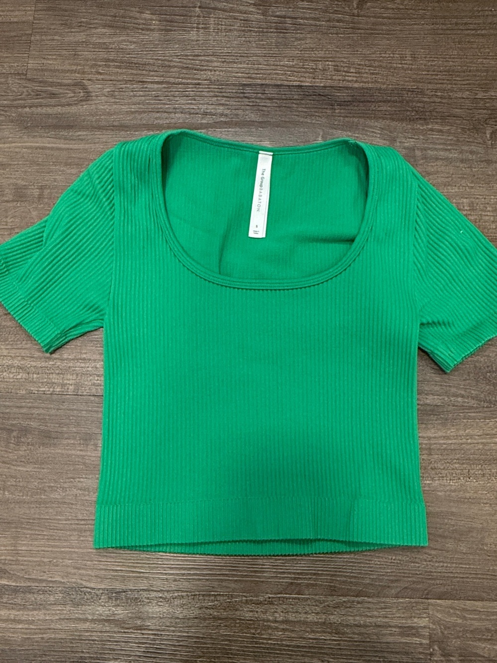 Aritzia Green Ribbed Scoop-Neck Crop Tee